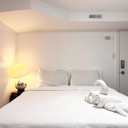 Simple & Tidy Private Rooms Toronto Luaran gambar